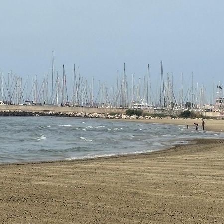 Carmen'S House Bed & Breakfast Nettuno Bagian luar foto