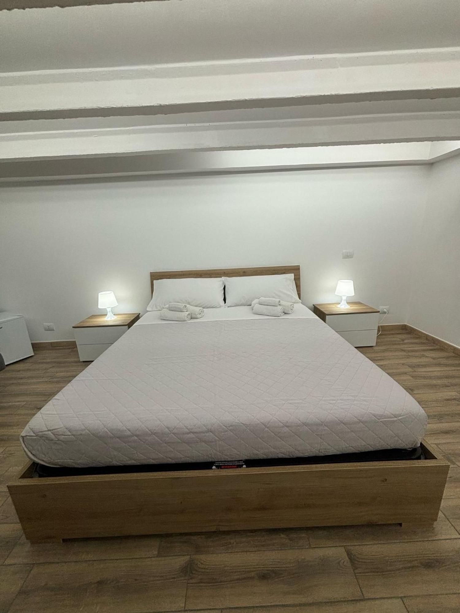 Carmen'S House Bed & Breakfast Nettuno Bagian luar foto
